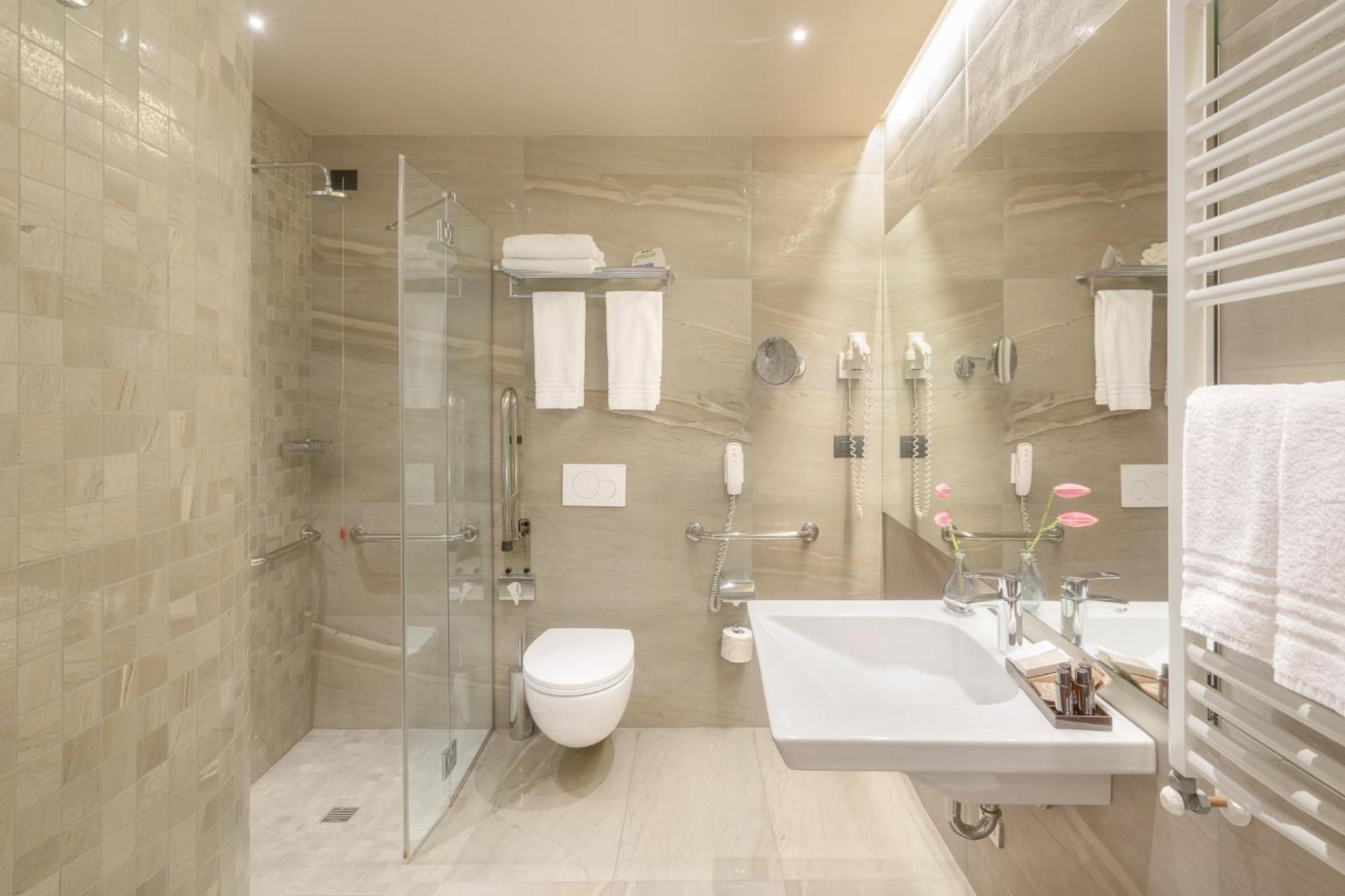 Titano Suites San Marino Exteriör bild