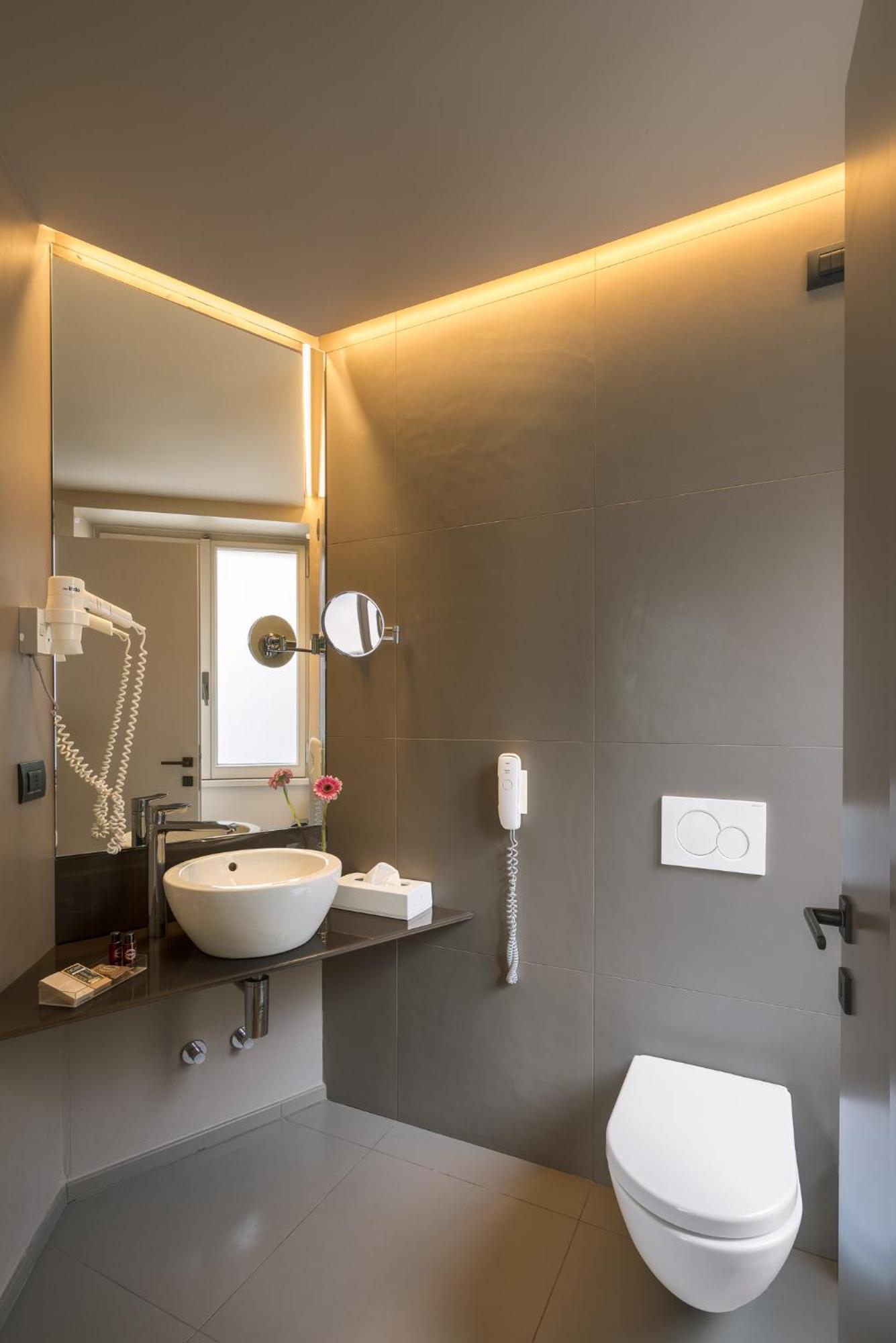 Titano Suites San Marino Exteriör bild