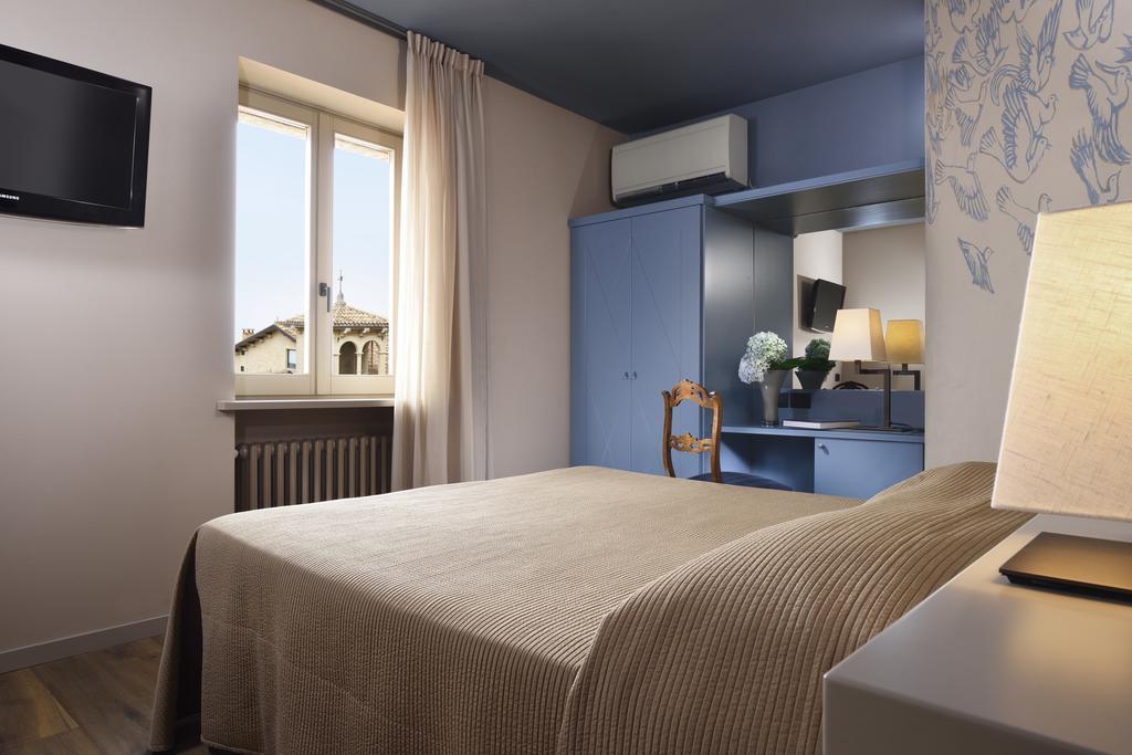 Titano Suites San Marino Rum bild