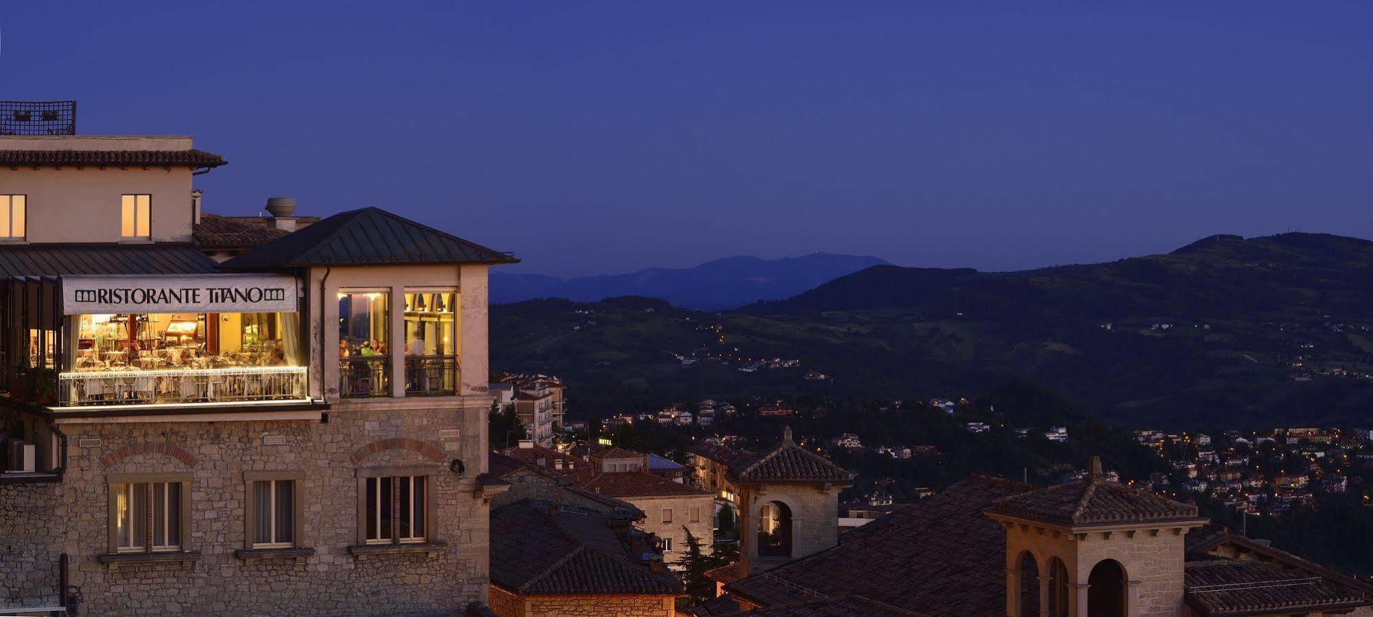 Titano Suites San Marino Exteriör bild