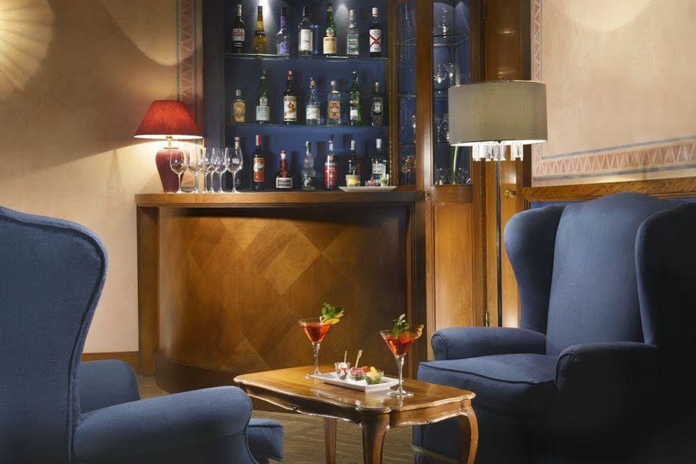 Titano Suites San Marino Exteriör bild